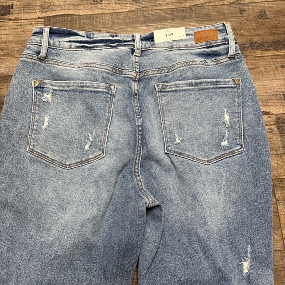 Judy Blue High Waist Flare Fit Denim Blue Distressed
Jeans Women's Size 16W - Picture 6 of 12